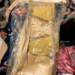 It’s a good dress we can go to the pond body wedding